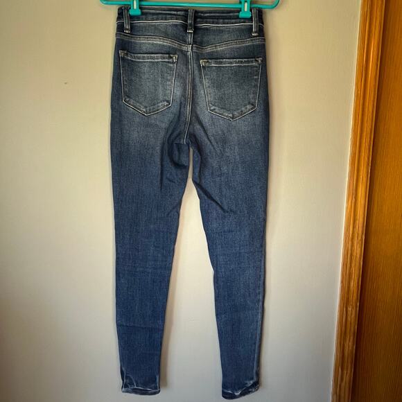 Flying Monkey Medium Wash Distressed Jean Jegging Size 25 - Picture 2 of 12